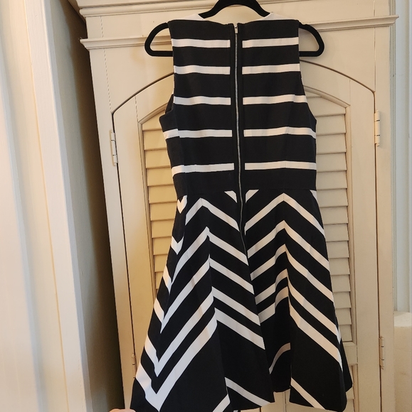 Banana Republic TATUM Linen Black White GORGEOUS Dress Geometric Dress, Sz 14 - Picture 3 of 8